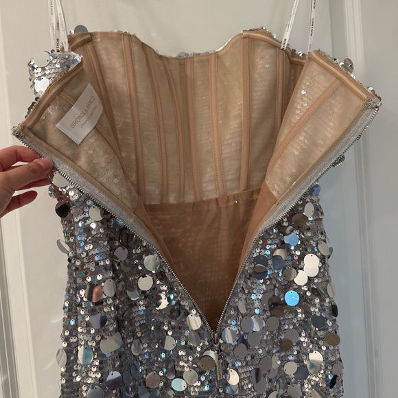 NWOT BRONX AND BANCO FARAH SILVER STRAPLESS GOWN - Picture 14 of 16